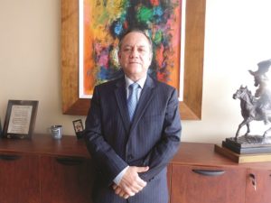 Mario Rafael Ayala, director ejecutivo de Corporación Farmayala